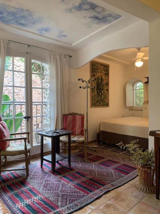Studio Au Charme Medieval La Garde  Dış mekan fotoğraf